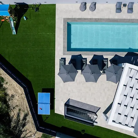 Del Sur Luxury Villa, Heated Pool & Utter Privacy, By Thinkvilla Villa *