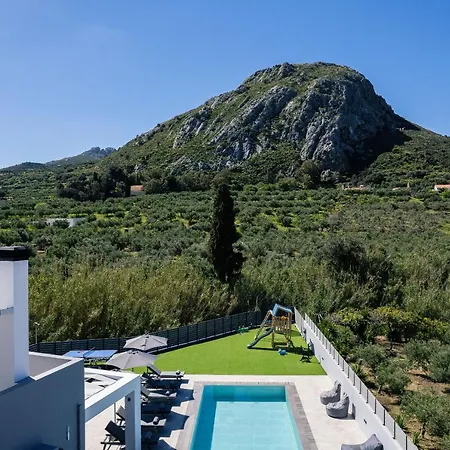 Villa Del Sur Luxury Villa, Heated Pool & Utter Privacy, By Thinkvilla *