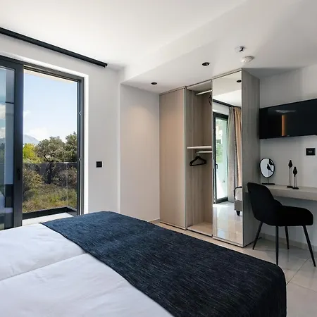 Del Sur Luxury Villa, Heated Pool & Utter Privacy, By Thinkvilla Villa *
