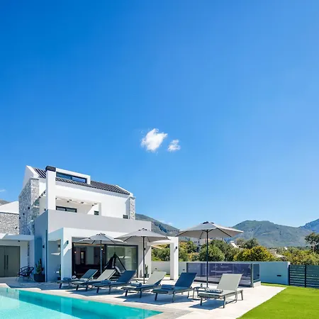Del Sur Luxury Villa, Heated Pool & Utter Privacy, By Thinkvilla