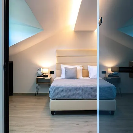 Villa Del Sur Luxury Villa, Heated Pool & Utter Privacy, By Thinkvilla